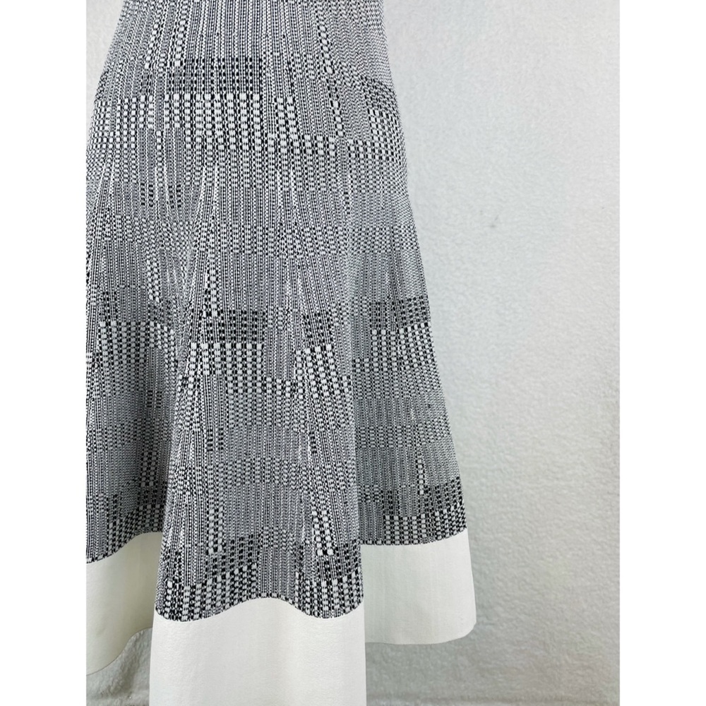 NARCISO RODRIGUEZ • Sleeveless Geometric Tweed Dress, 6 - Picture 8 of 16
